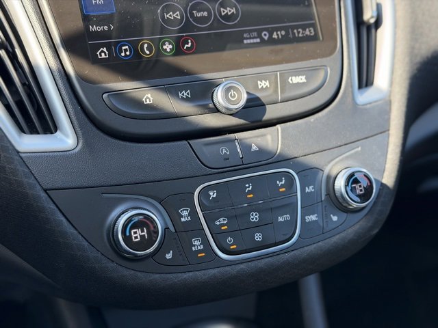 Used 2024 Chevrolet Malibu LT image 30