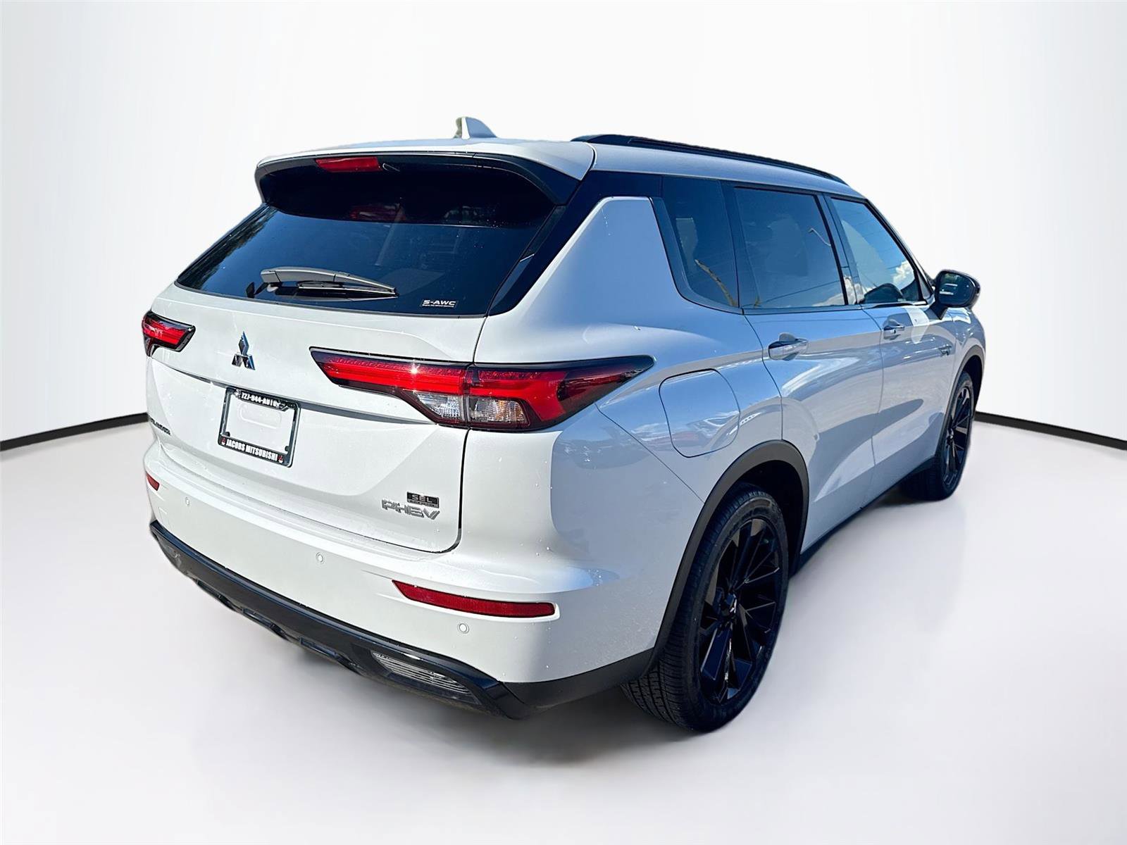New 2025 Mitsubishi Outlander SEL Black Edition image 7