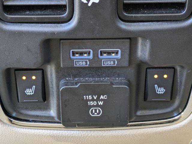 Certified 2020 Jeep Grand Cherokee Overland w/ Trailer Tow Group IV image 16