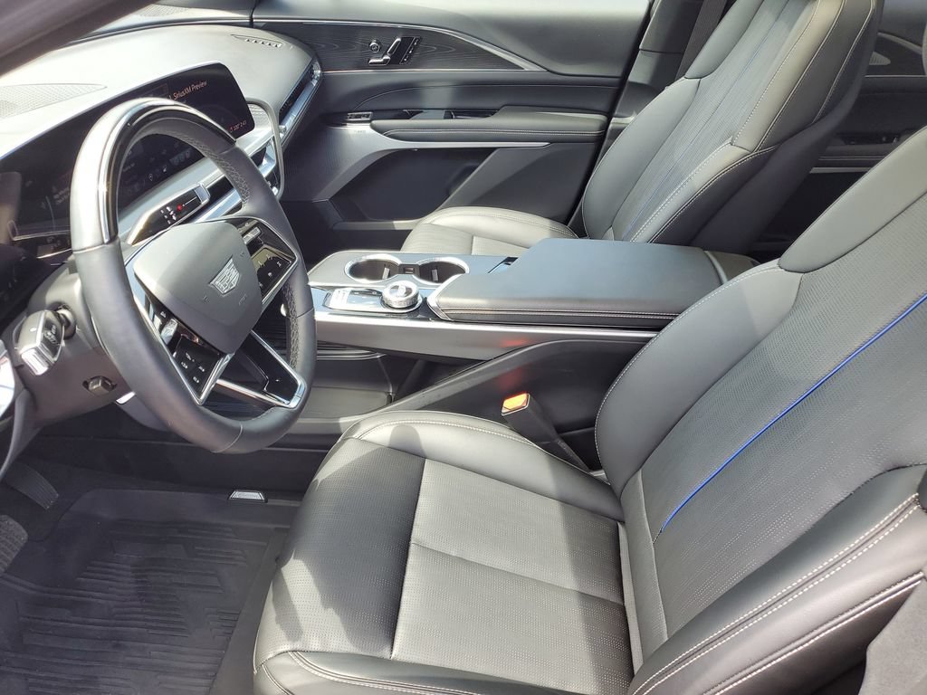 Used 2024 Cadillac Lyriq Sport w/ LPO, Floor Liner Package AWD/4WD image 5