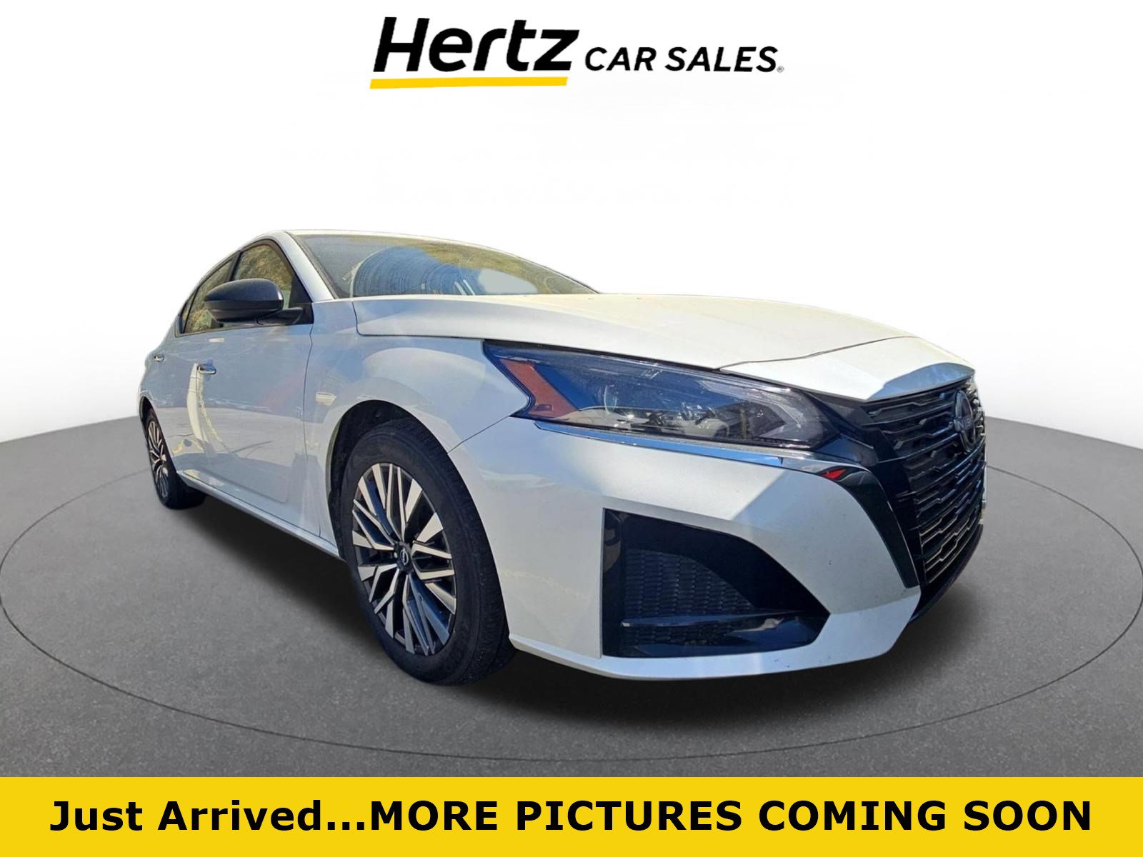 Used 2025 Nissan Altima 2.5 SV