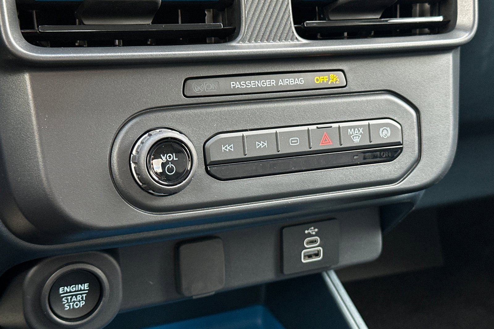 New 2026 Ford Maverick XLT w/ XLT Luxury Package image 18