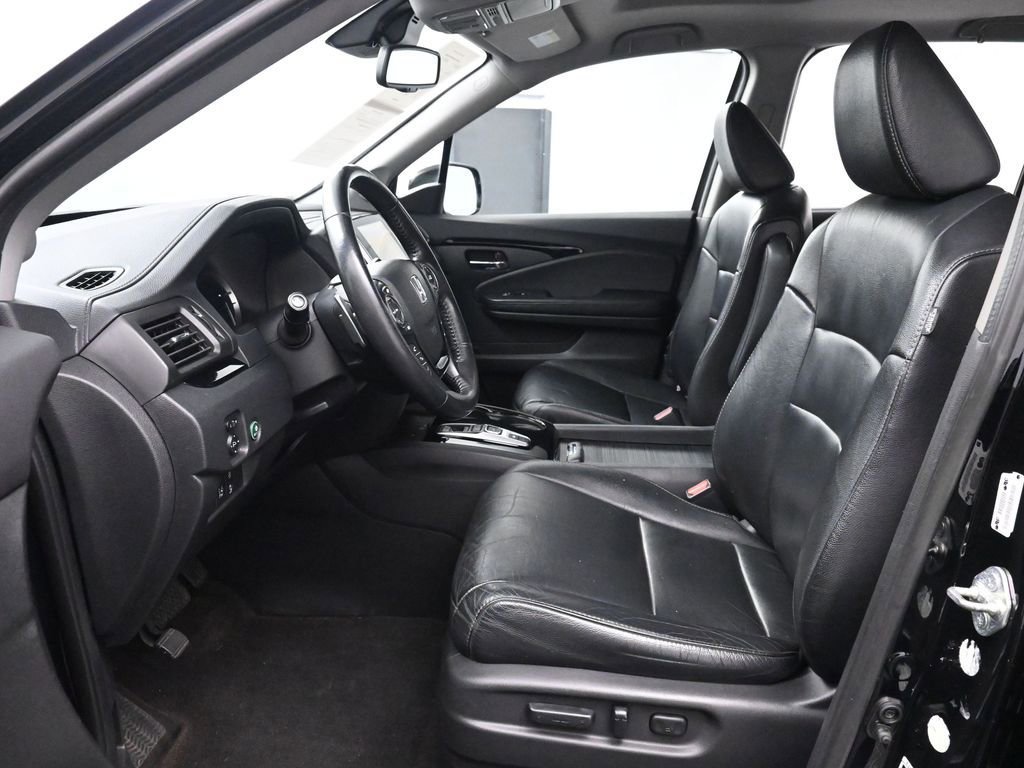 Used 2016 Honda Pilot Touring image 15