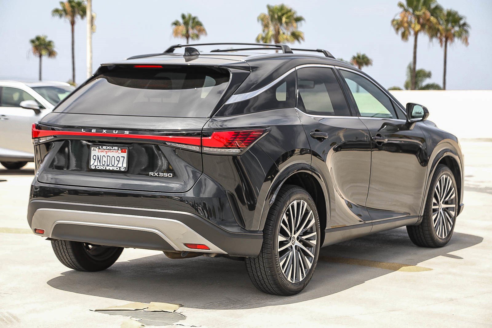 Used 2024 Lexus RX 350 Premium Plus w/ Cold Area Package FWD image 7