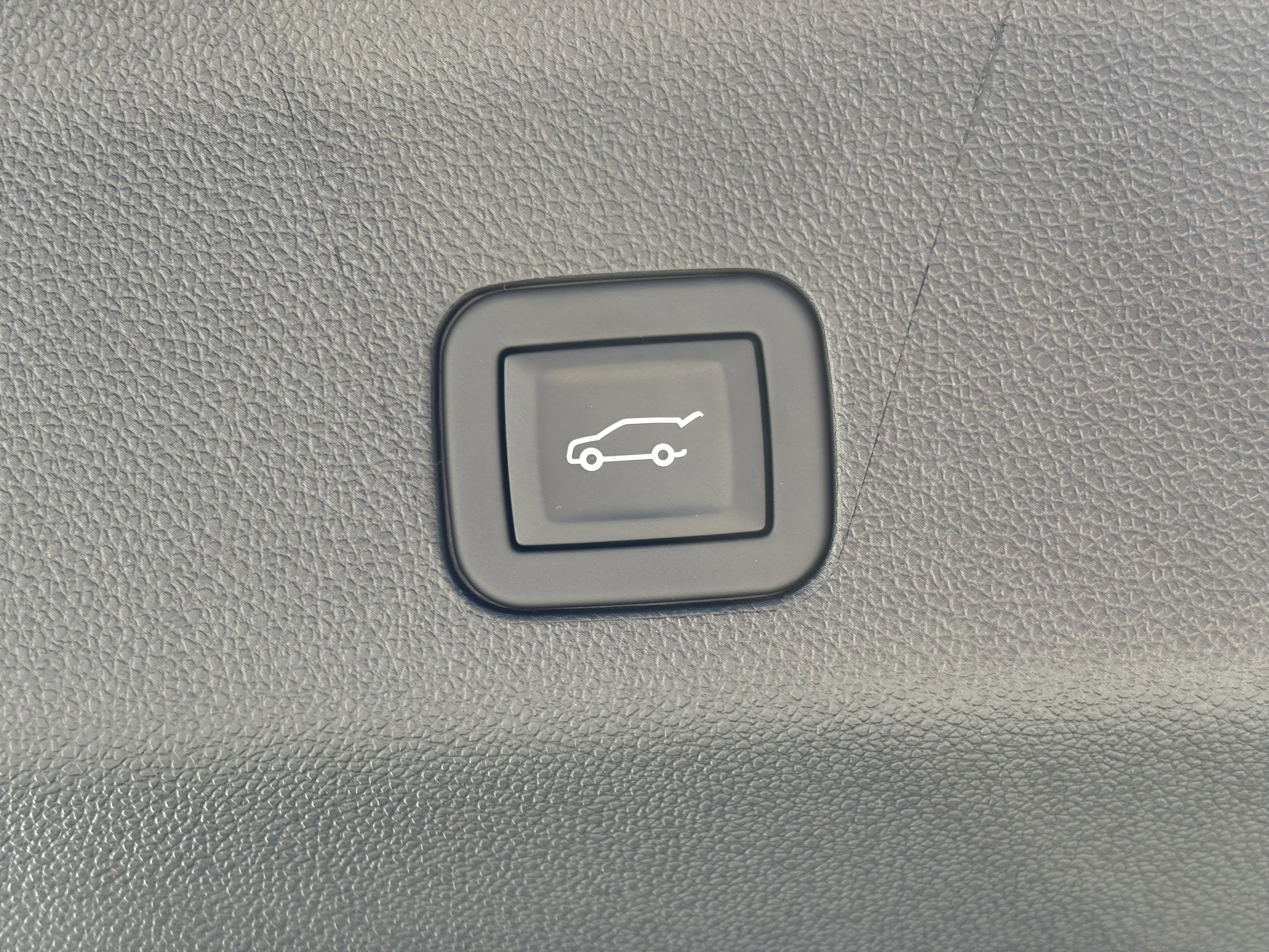 New 2026 Cadillac Escalade ESV Luxury image 11