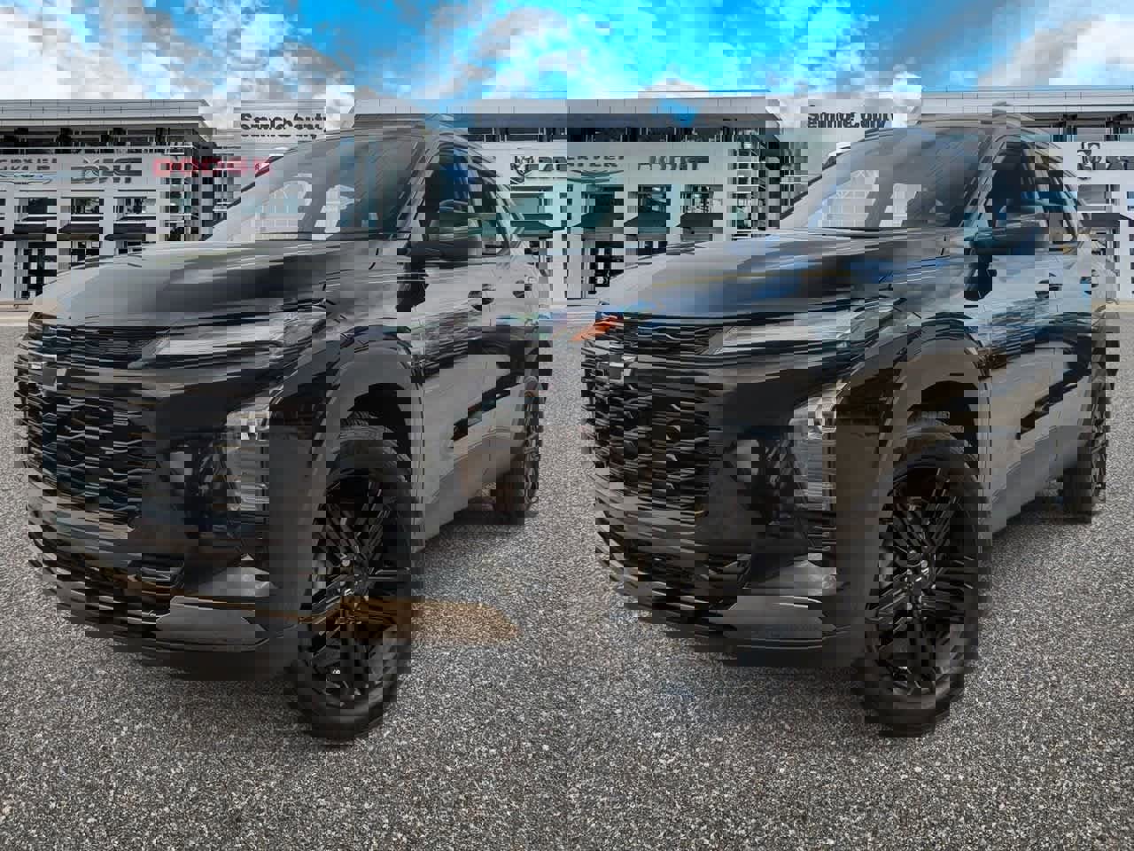 Used 2025 Chevrolet Trax ACTIV w/ Sunroof Package