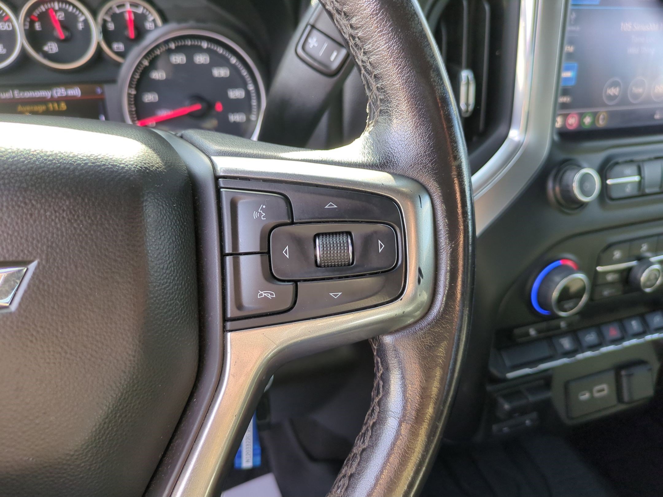 Used 2022 Chevrolet Silverado 2500 LT w/ Fleet Comfort Package image 18