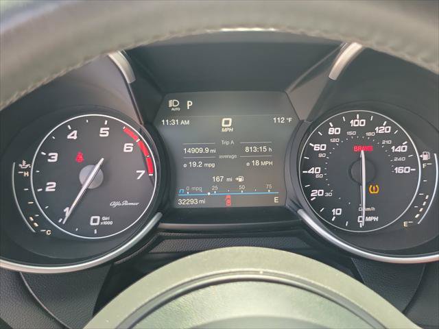 Used 2023 Alfa Romeo Giulia Veloce RWD image 26