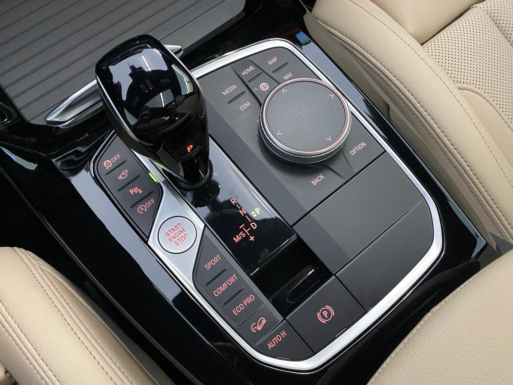 Certified 2024 BMW X3 xDrive30i w/ Convenience Package image 18