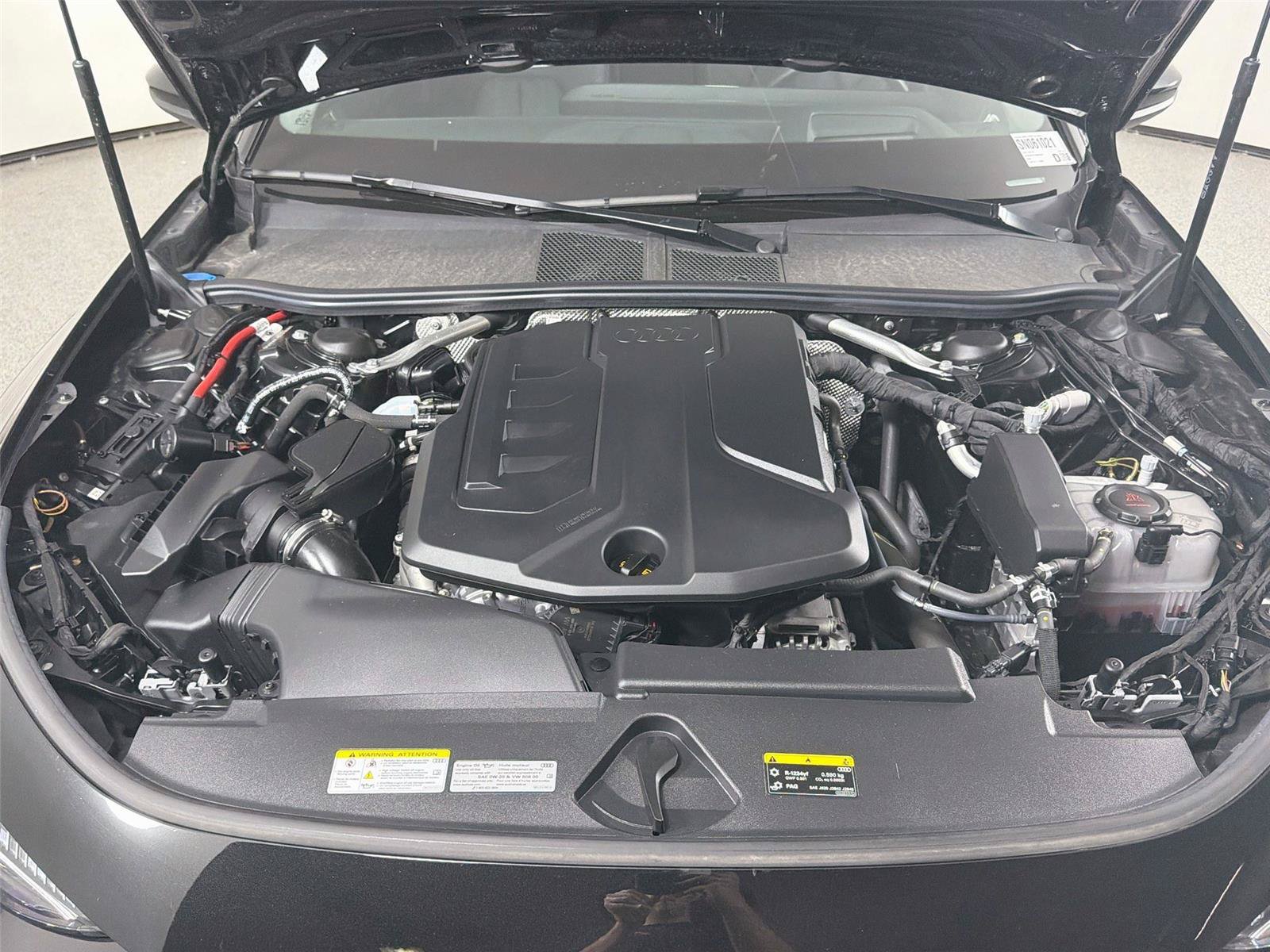 Used 2025 Audi A5 2.0T Premium Plus w/ Premium Plus AWD/4WD image 30
