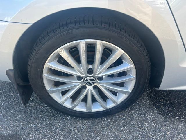 Used 2016 Volkswagen Jetta SEL image 4