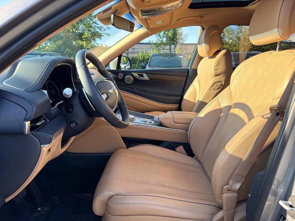 Used 2023 Genesis GV80 2.5T w/ Prestige 20" Package AWD/4WD image 10