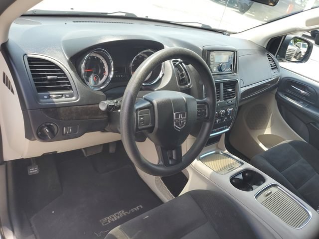 Used 2016 Dodge Grand Caravan SXT FWD image 10