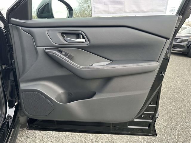 New 2026 Nissan Rogue SV image 8