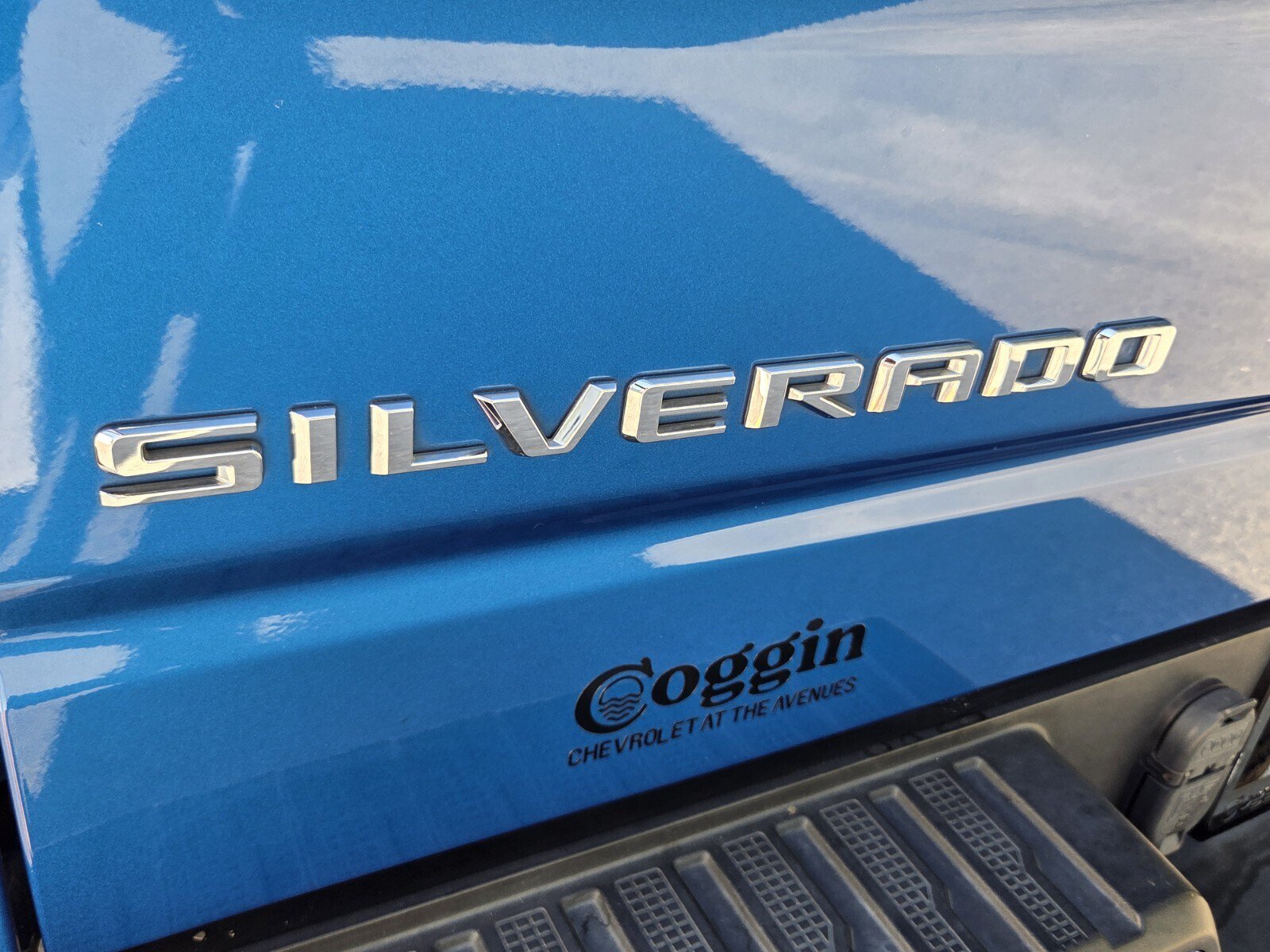 Used 2022 Chevrolet Silverado 1500 Custom AWD/4WD image 16