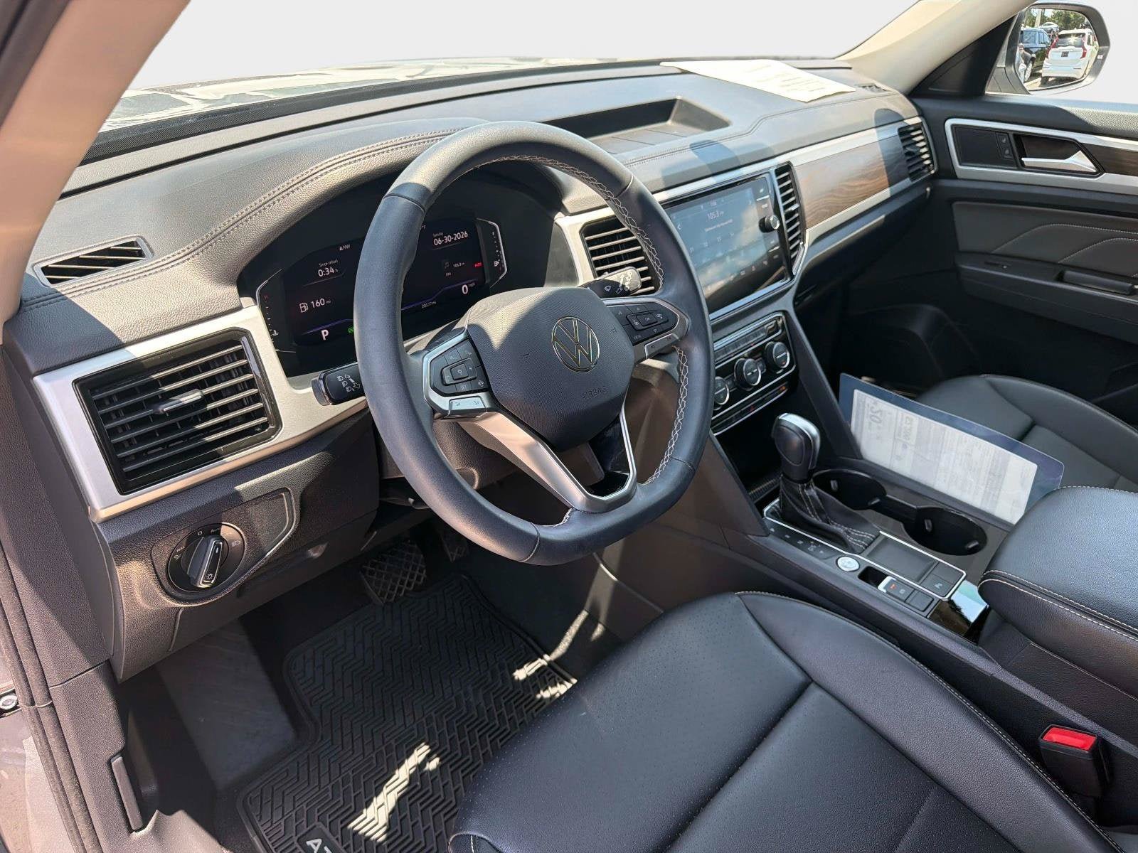 Certified 2023 Volkswagen Atlas SE FWD image 18