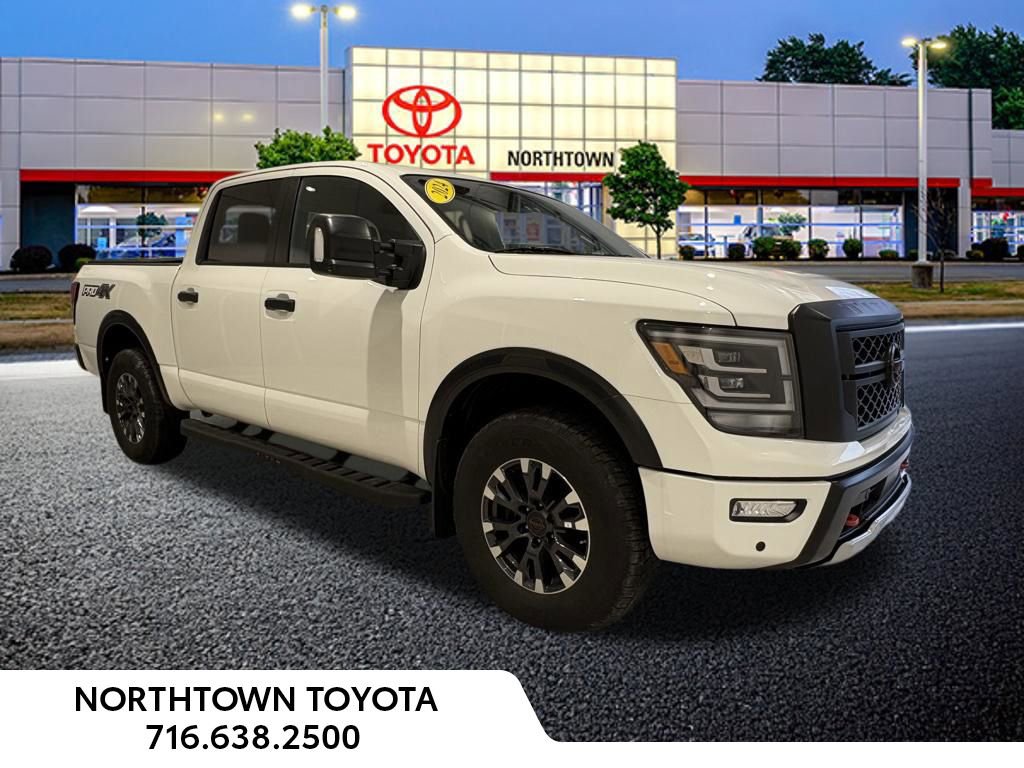 Used 2024 Nissan Titan PRO-4X w/ Pro-4x Convenience Package image 10