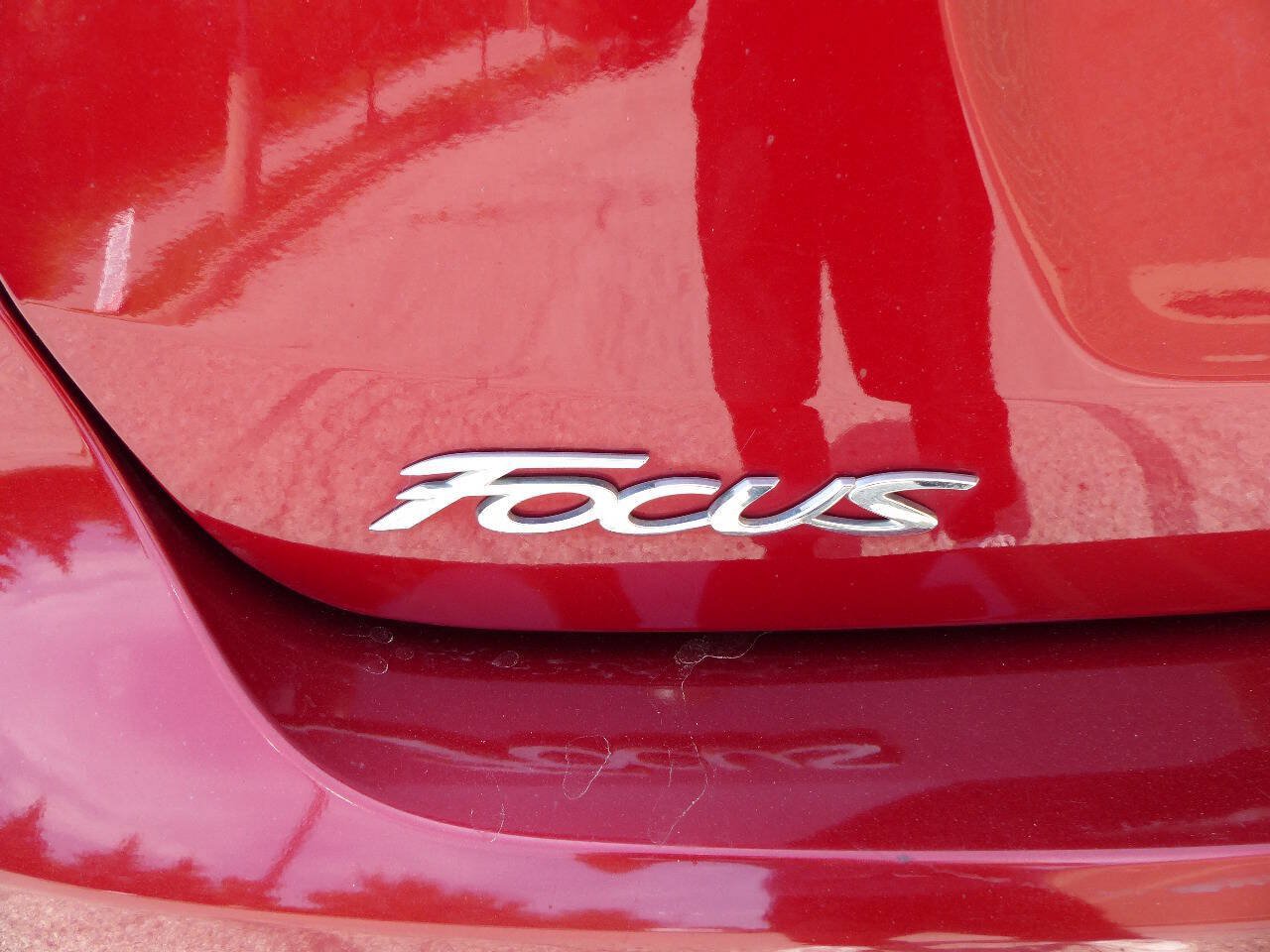 Used 2017 Ford Focus Titanium FWD image 10