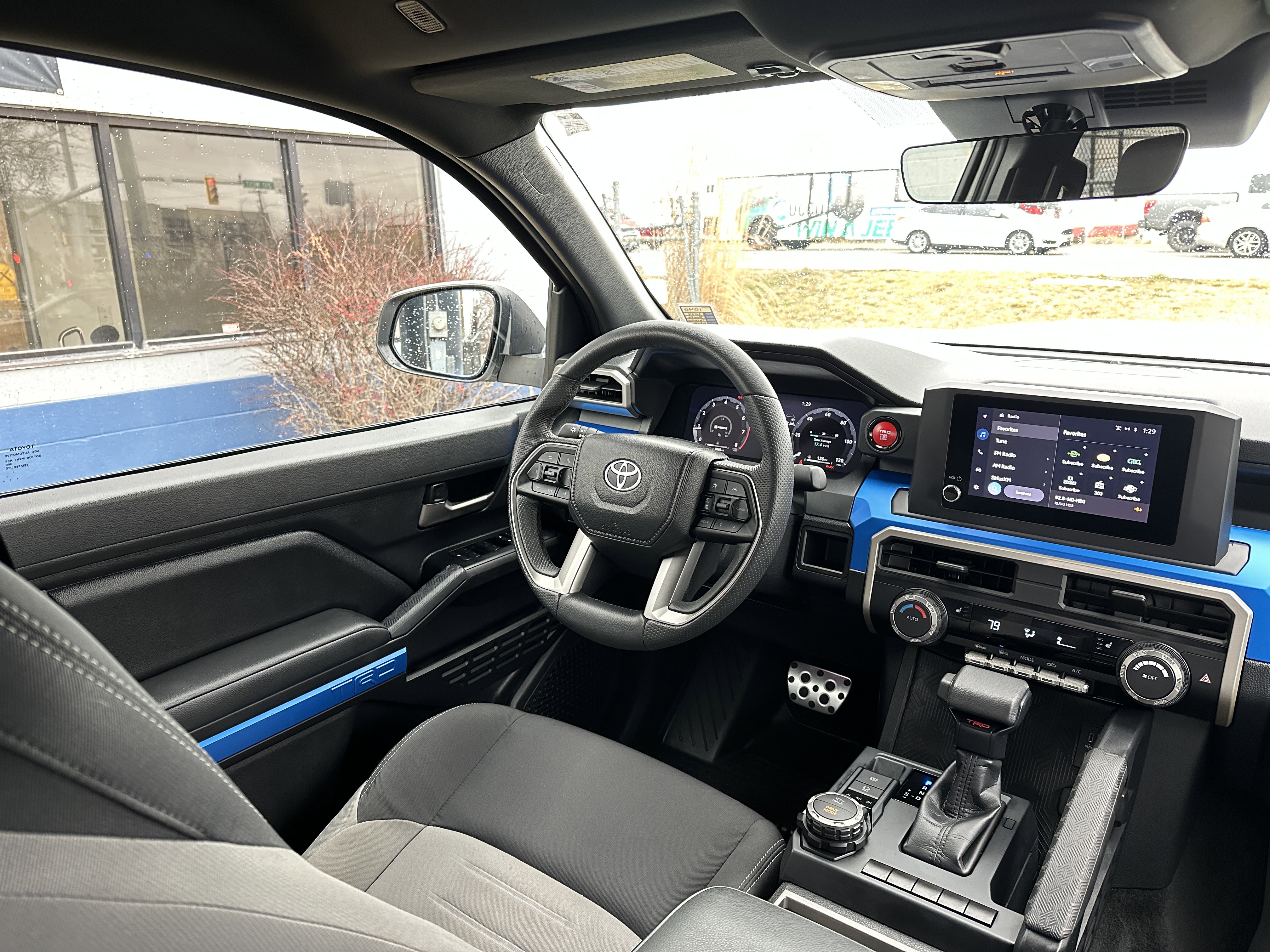 Used 2024 Toyota Tacoma TRD Sport AWD/4WD image 28