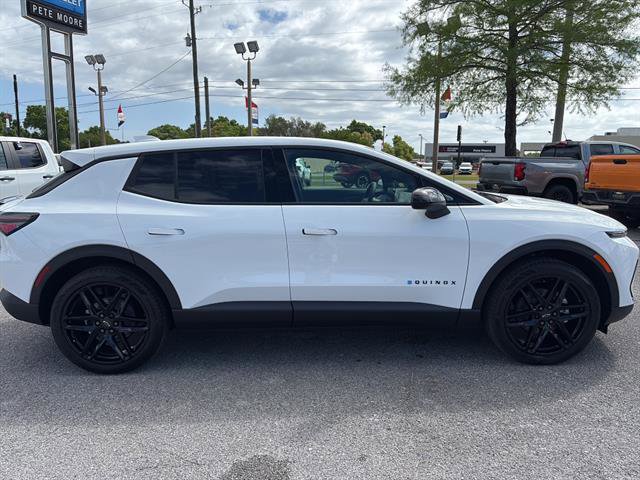 New 2026 Chevrolet Equinox EV LT w/ LPO, Blackout Package image 4