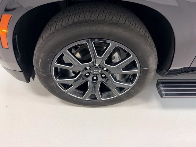 Certified 2026 Chevrolet Suburban High Country AWD/4WD image 19