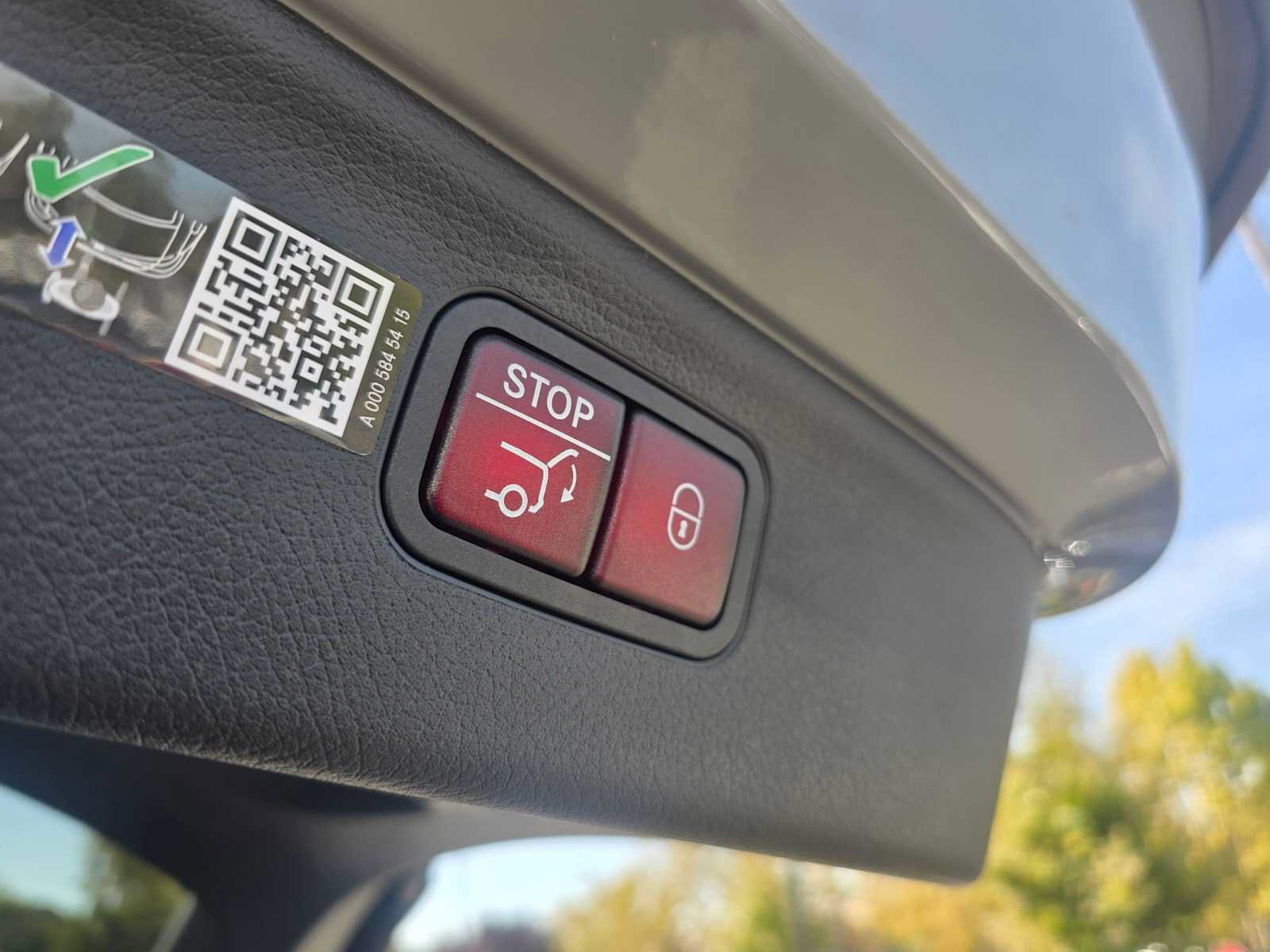 New 2027 Mercedes-Benz EQS 400 4MATIC SUV image 15