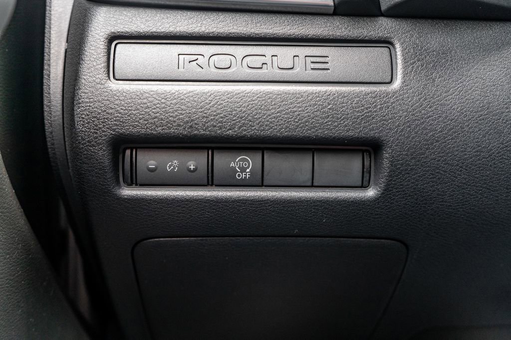 Used 2023 Nissan Rogue S AWD/4WD image 20