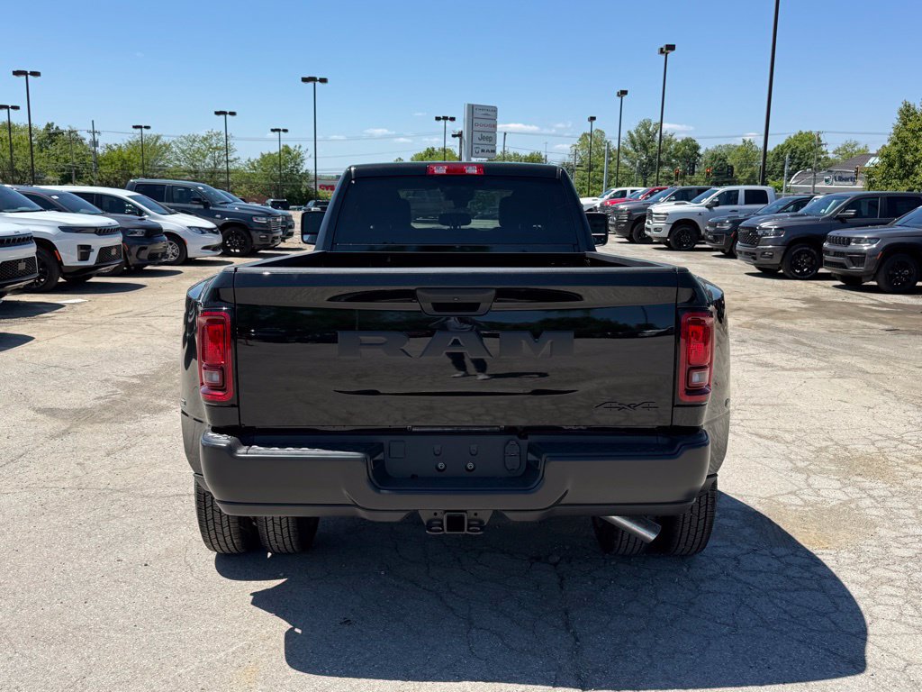 New 2026 RAM 3500 Tradesman AWD/4WD image 7