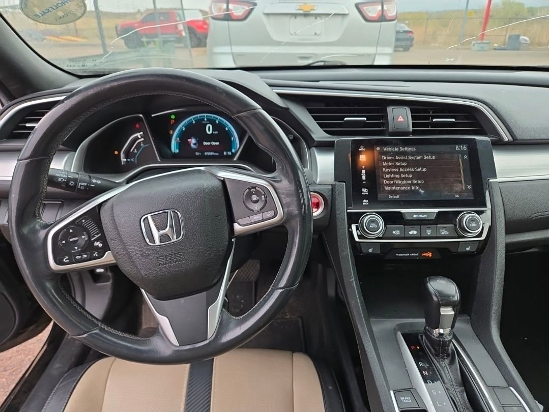 Used 2016 Honda Civic Touring image 7