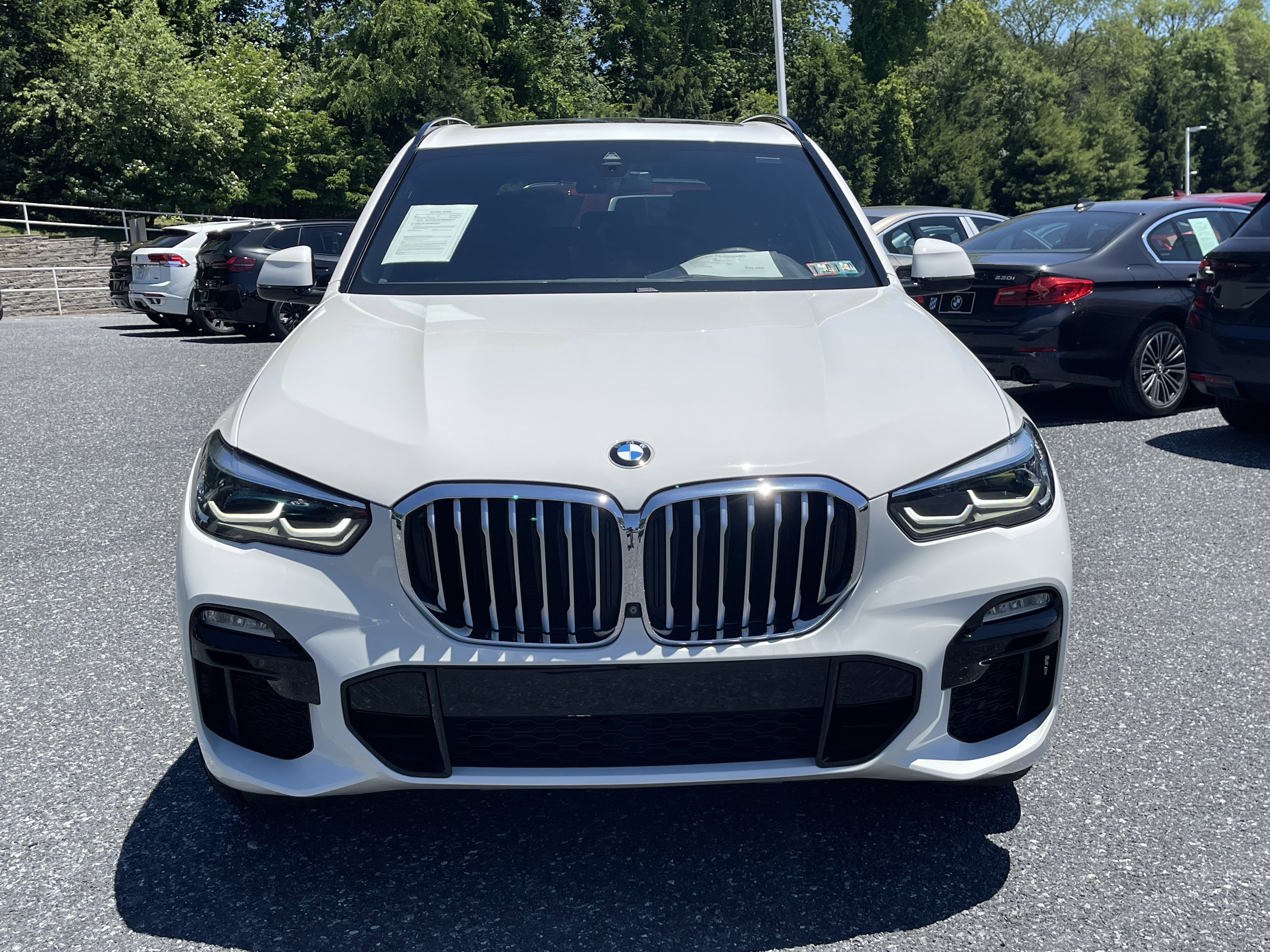Used 2020 BMW X5 xDrive40i w/ M Sport Package AWD/4WD image 2