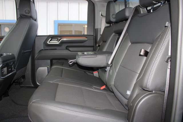 Used 2025 GMC Sierra 2500 Denali w/ Denali Reserve Package image 24