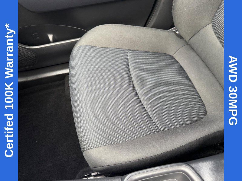 Used 2025 Toyota RAV4 LE AWD/4WD image 26