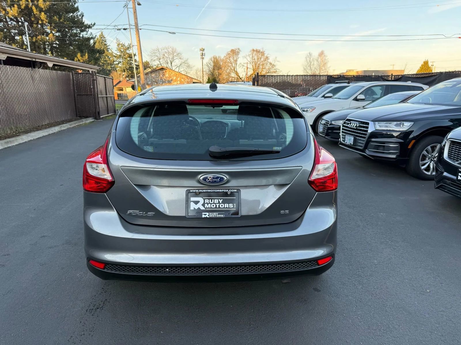 Used 2014 Ford Focus SE w/ SE Sport Package image 5