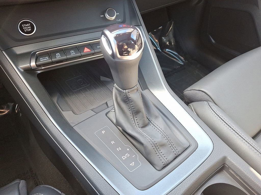 Certified 2025 Audi Q3 2.0T Premium w/ Convenience Package image 14