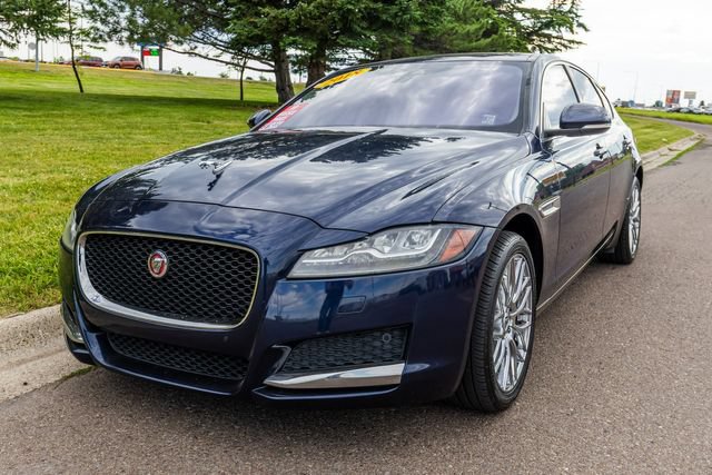 Used 2018 Jaguar XF Premium AWD/4WD video 1