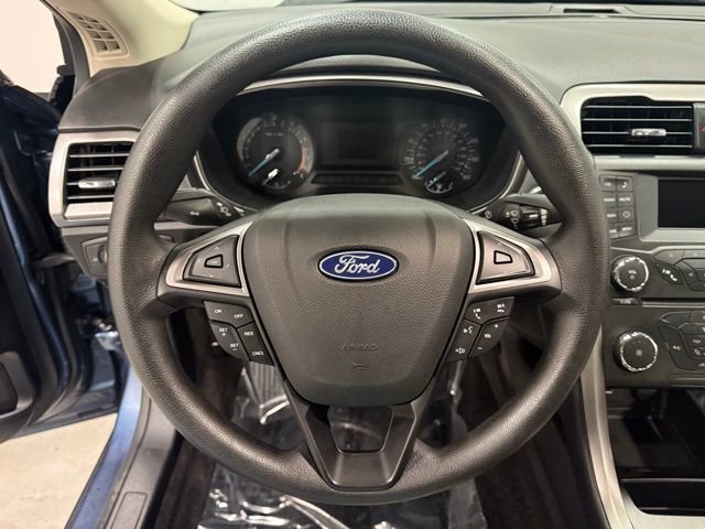 Used 2018 Ford Fusion S image 22