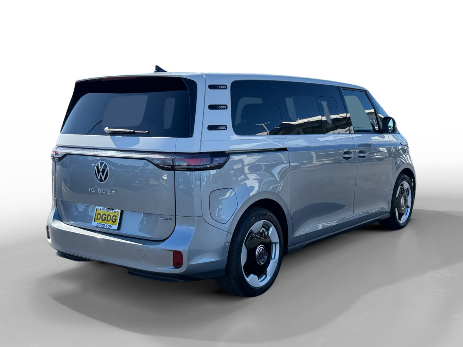 Certified 2025 Volkswagen ID. Buzz Pro S Plus AWD/4WD image 5