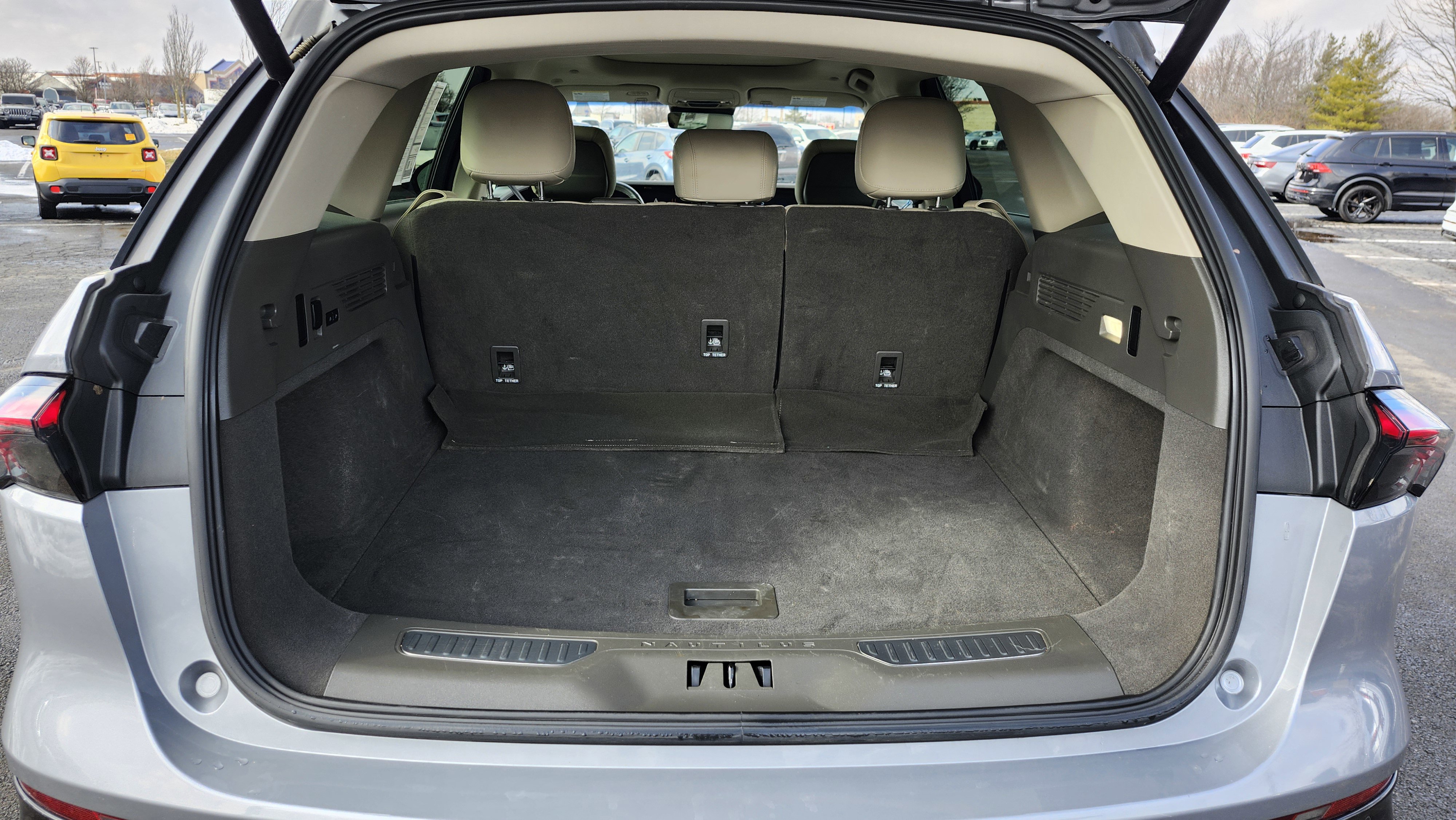 Used 2024 Lincoln Nautilus Reserve w/ Equipment Group 202A image 22