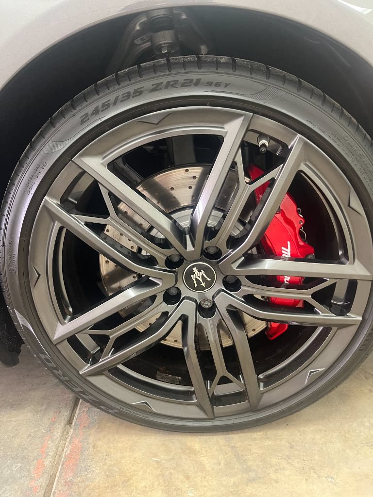 Used 2021 Maserati Quattroporte Trofeo RWD image 21