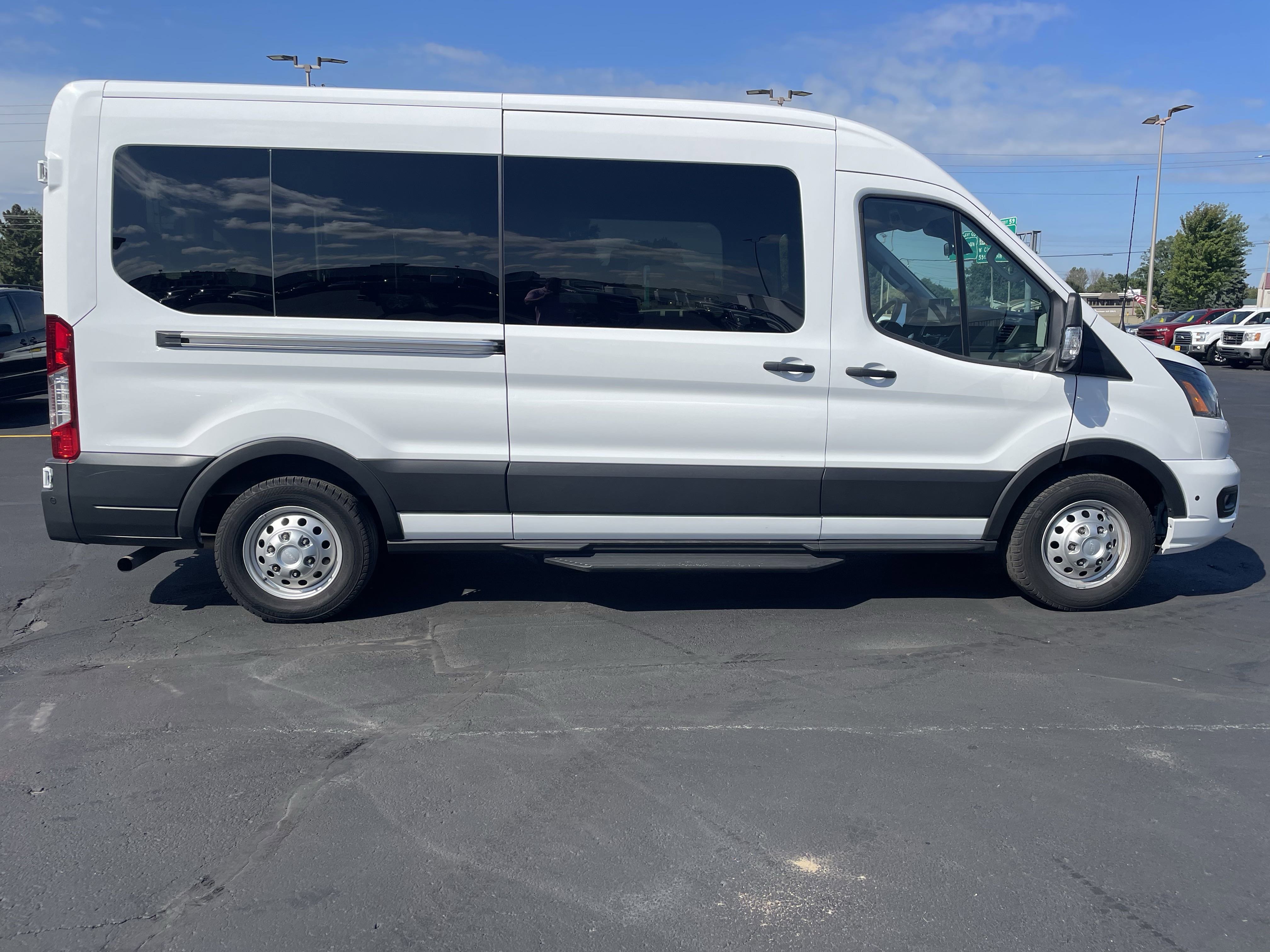Used 2024 Ford Transit 350 XLT image 6