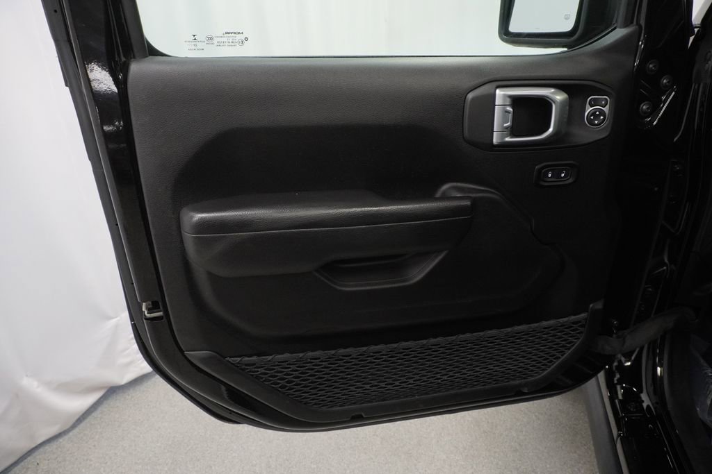 Certified 2023 Jeep Wrangler Unlimited Rubicon w/ LED Lighting Group image 37