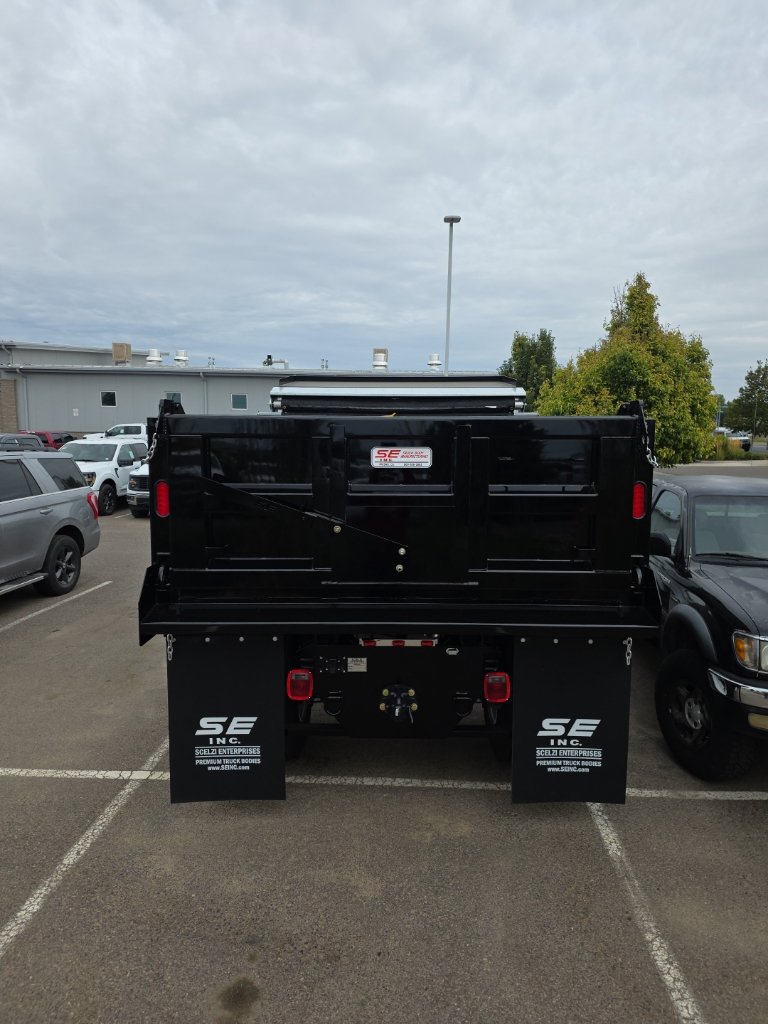 New 2027 Ford F650 2WD Regular Cab Super Duty image 4