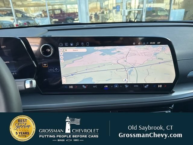 New 2026 Chevrolet Traverse LT w/ Driver Confidence Package FWD image 2