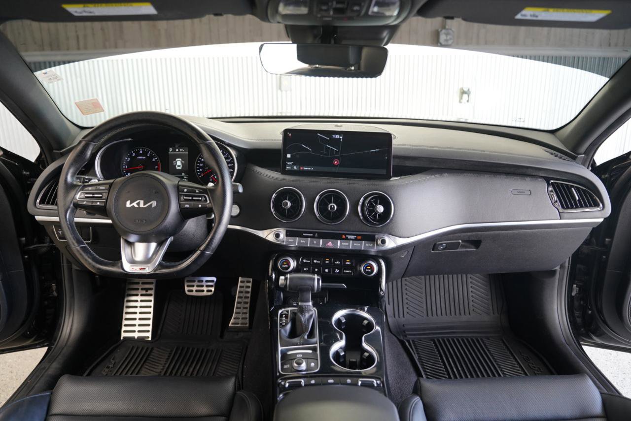 Used 2022 Kia Stinger GT-Line w/ Sun & Sound Package AWD/4WD image 17