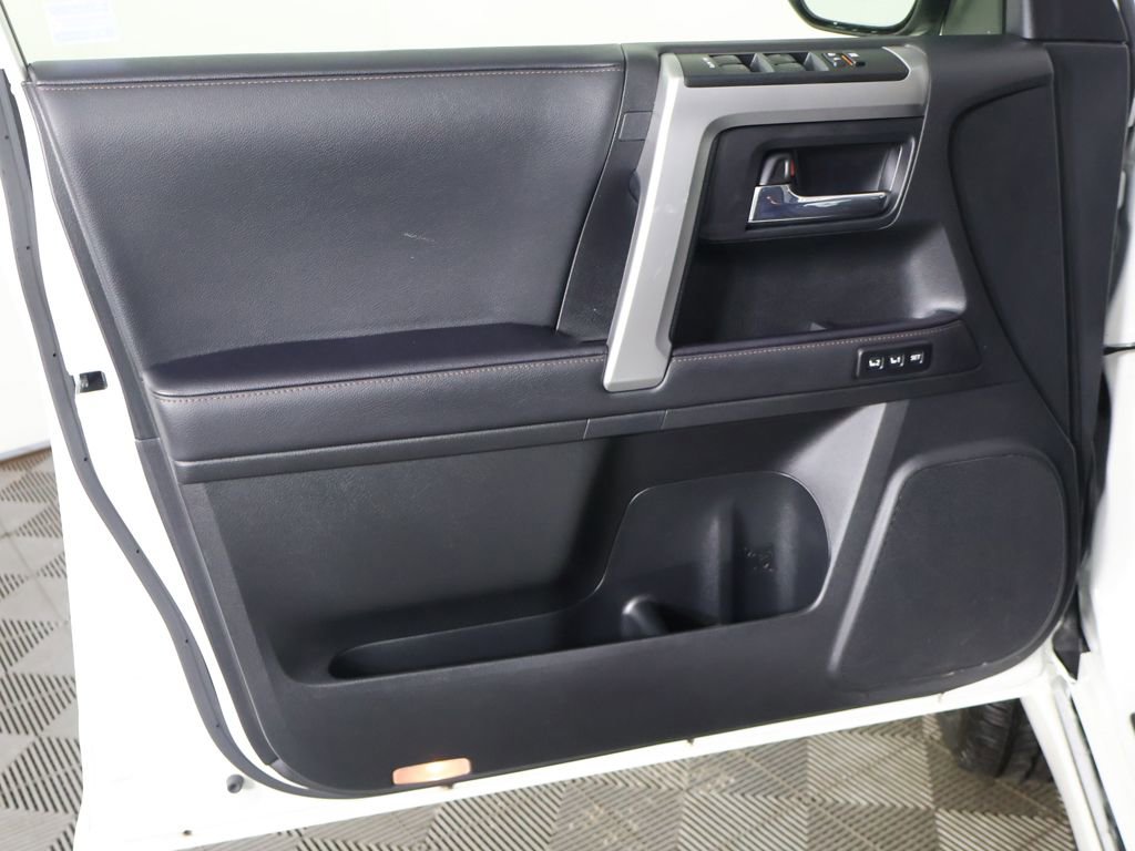 Used 2023 Toyota 4Runner Limited AWD/4WD image 22