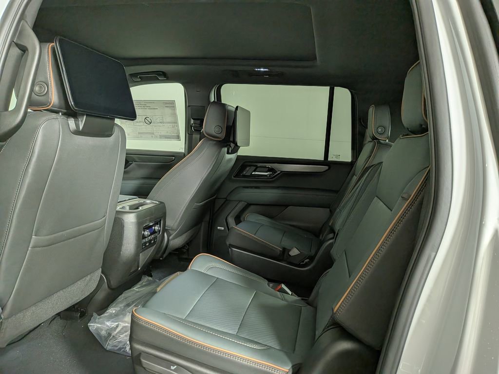 New 2026 GMC Yukon XL AT4 image 31