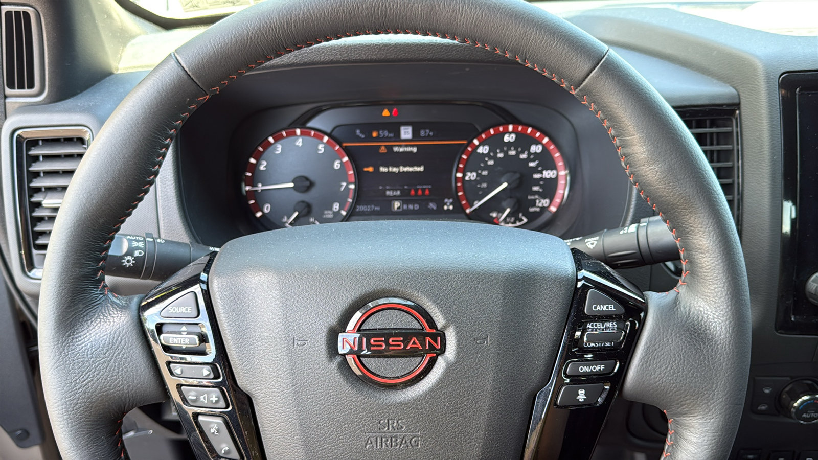 Certified 2023 Nissan Frontier PRO-4X w/ Pro Convenience Package AWD/4WD image 9