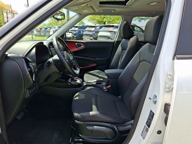Certified 2023 Kia Soul GT-Line FWD image 13