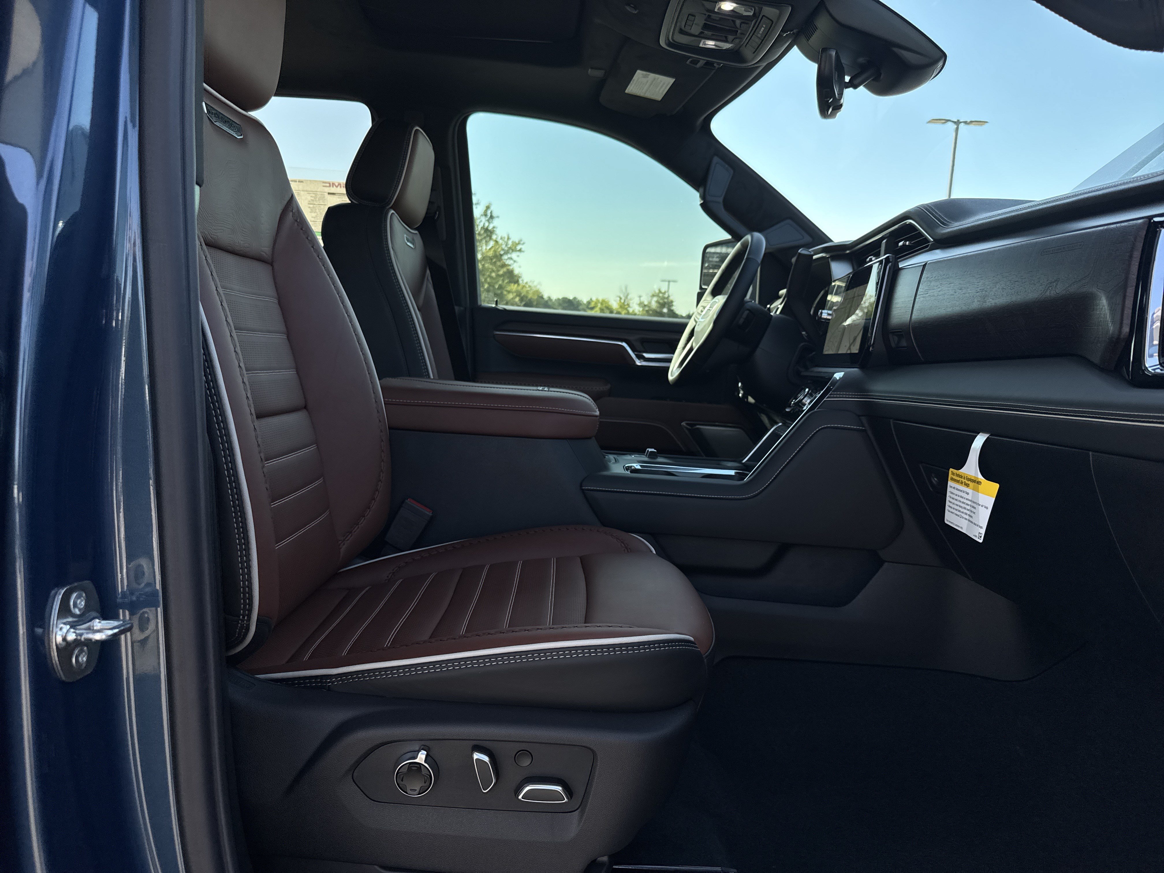 New 2026 GMC Sierra 2500 Denali Ultimate AWD/4WD image 32