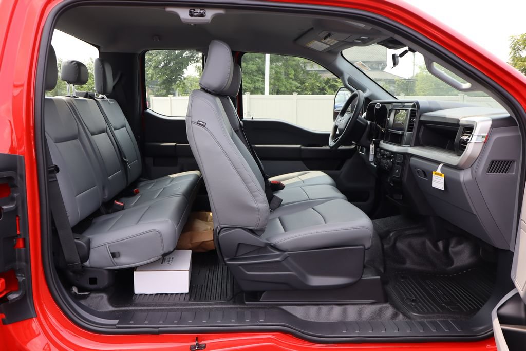 New 2026 Ford F550 4x4 Supercab Super Duty image 27